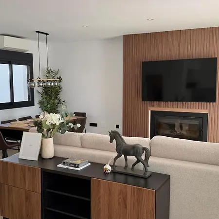 Willa Luxury In *